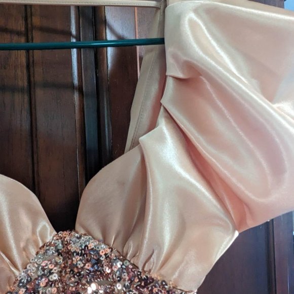 ASOS puff sleeve satin sequin maxi dress in rose gold - Picture 4 of 5